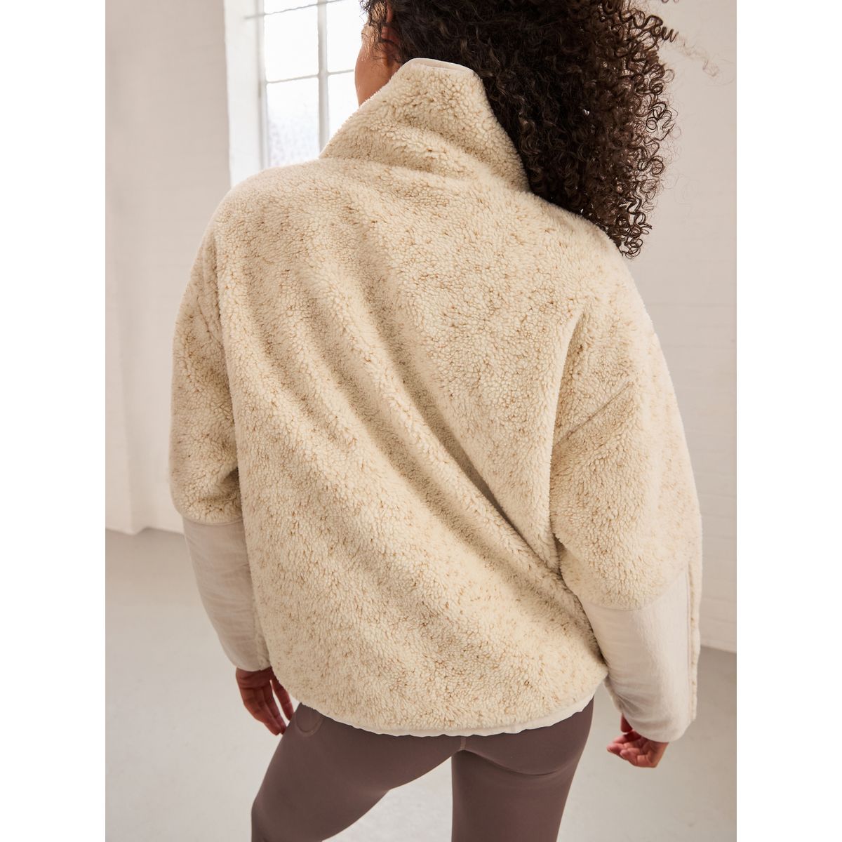 Veste zippée en imitation peau de mouton naturel, NEXT