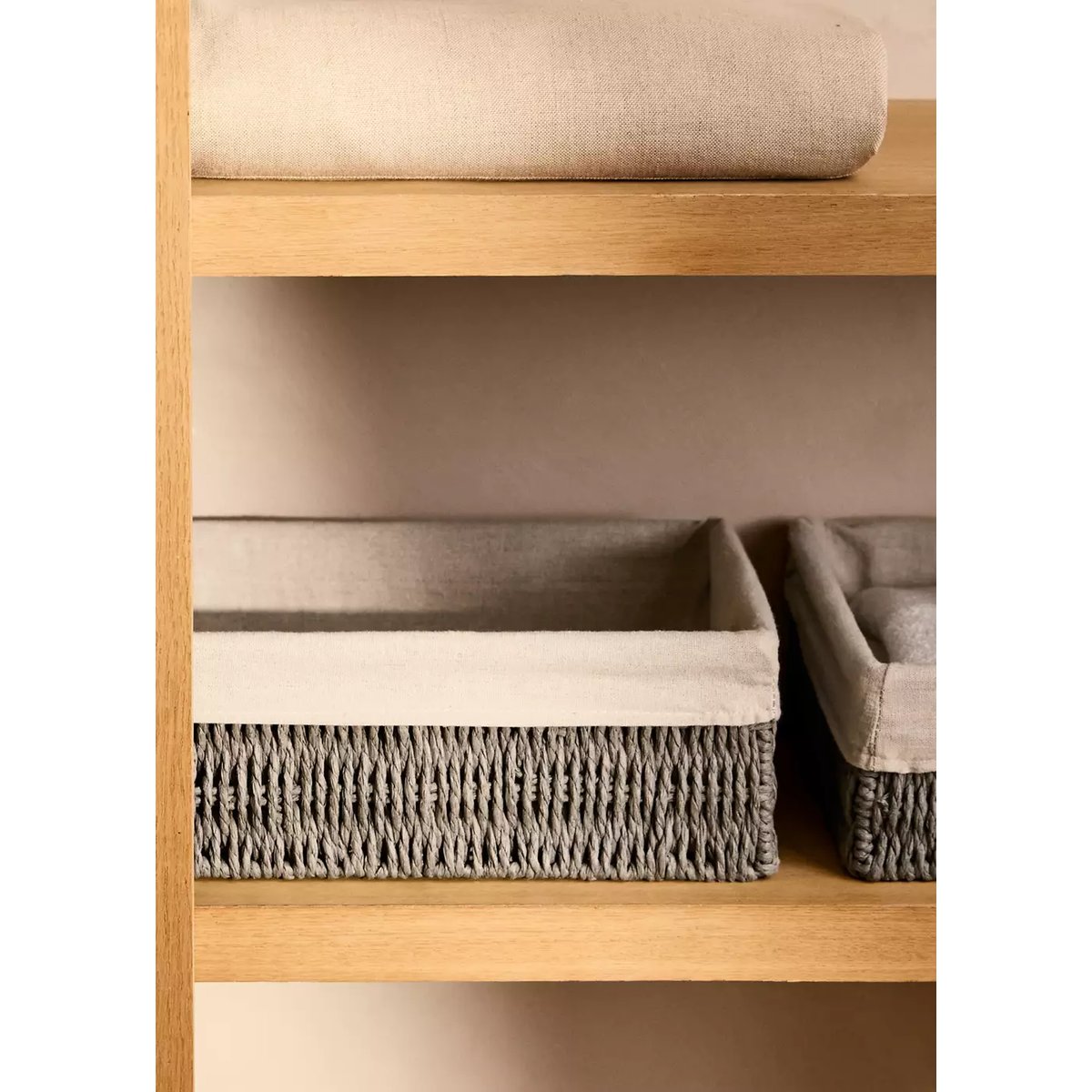 Grand panier en papier rectangulaire gris, MANGO HOME