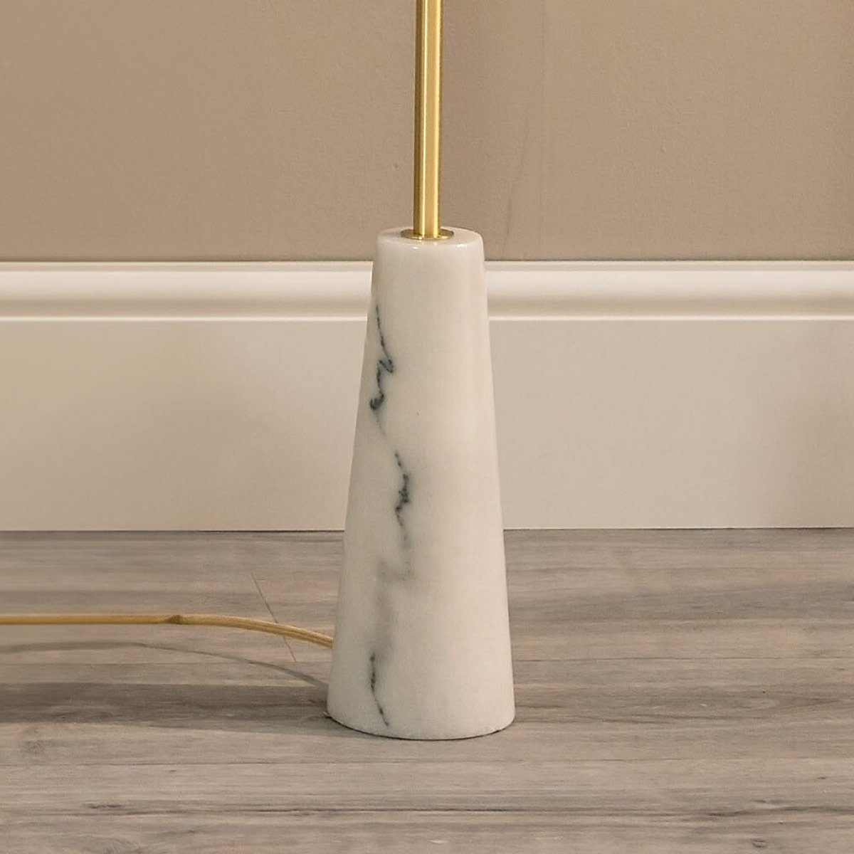 Marcos White Marble Floor Lamp gold-coloured, SO'HOME