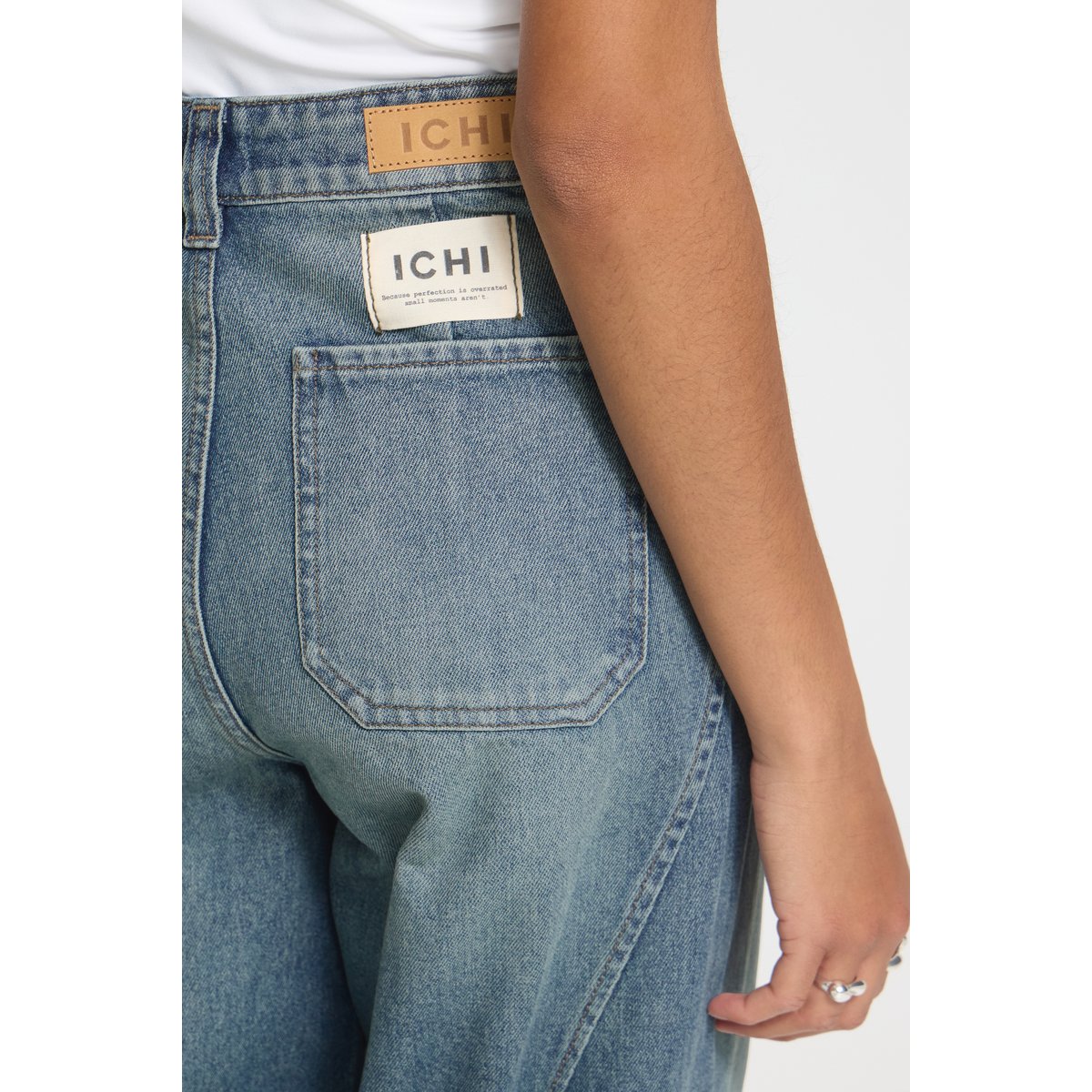 Jean extra large, taille haute bleu denim light blue vintage, ICHI