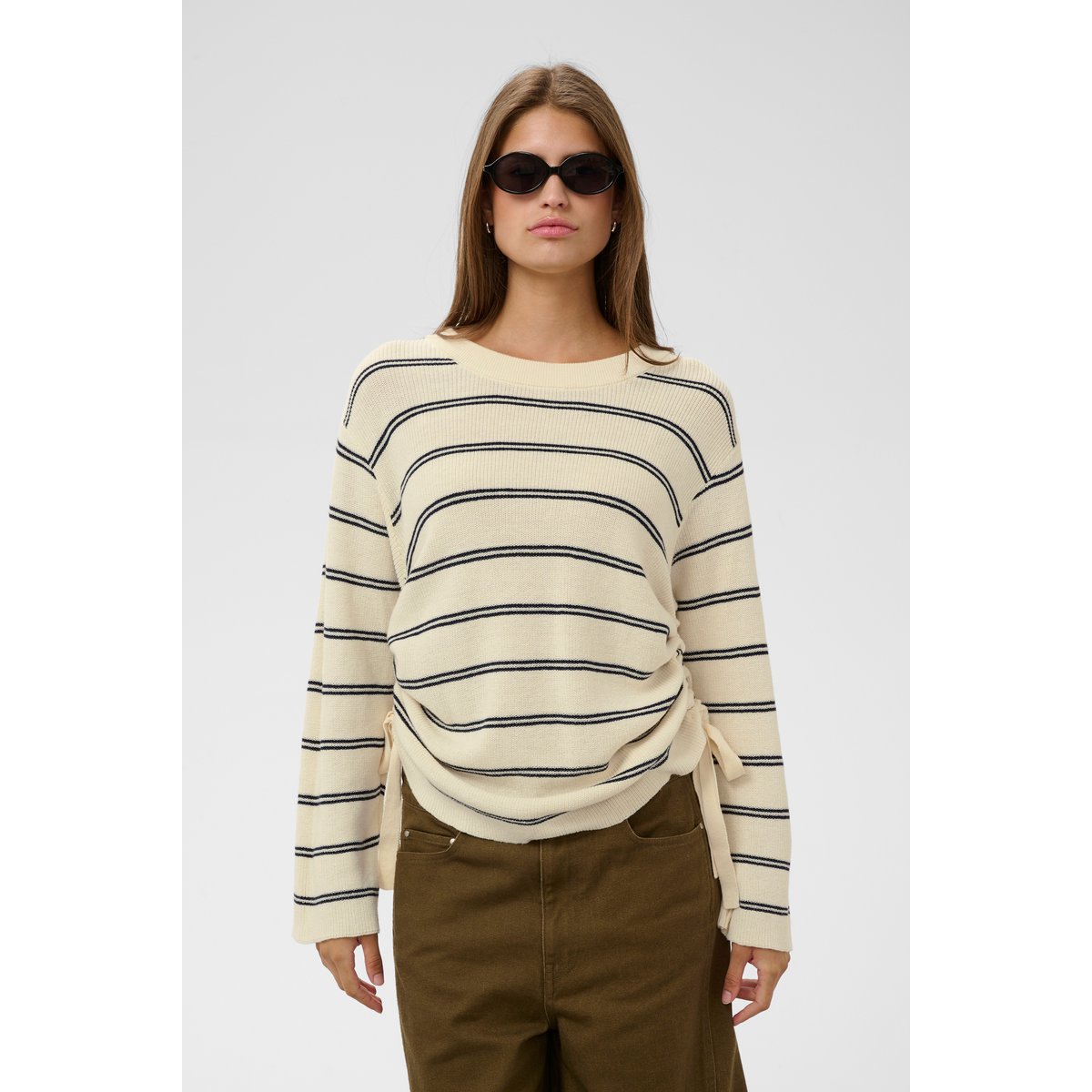 Pullover tricoté blanc turtledove w navy stripe, SOAKED IN LUXURY