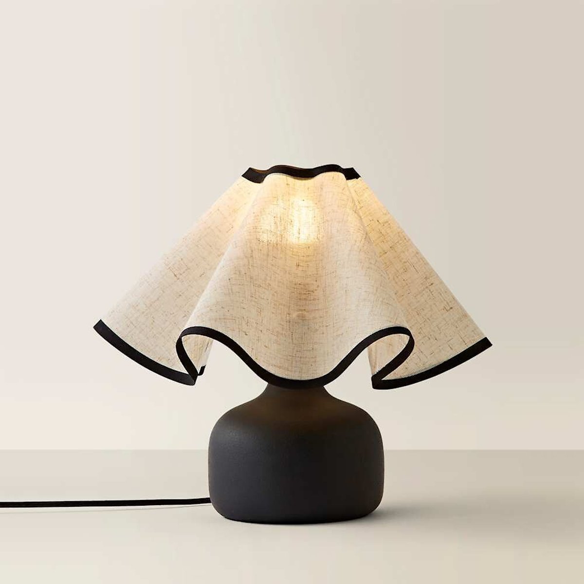 Ester Table Lamp with Ripple Shade in Black black, ÉDITÉ