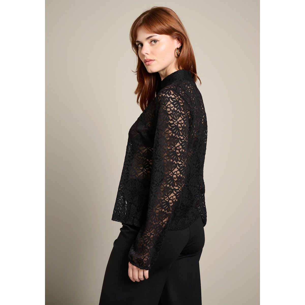 Top raffiné en dentelle noir, LOLALIZA