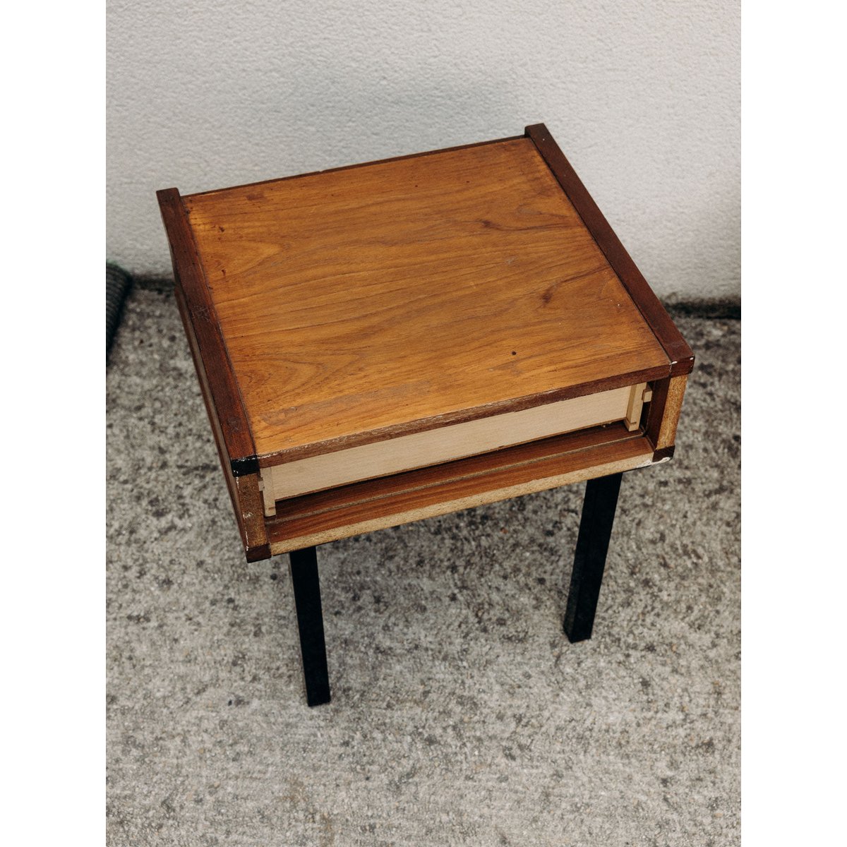Table de chevet de style scandinave Maïa N°1510 - Bon état bois foncé, DEBONGOUT