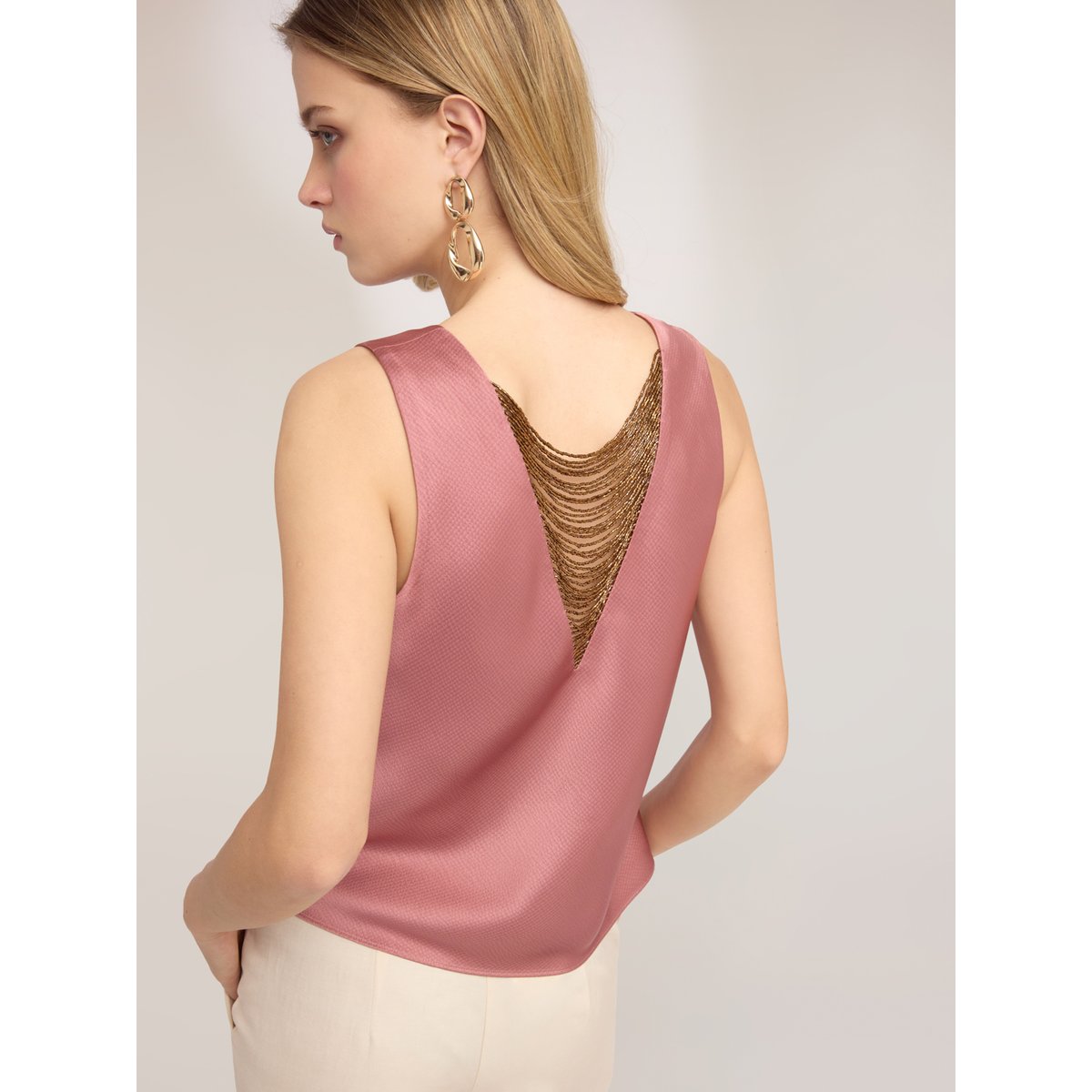 Top avec chaînettes au dos rose, MOTIVI