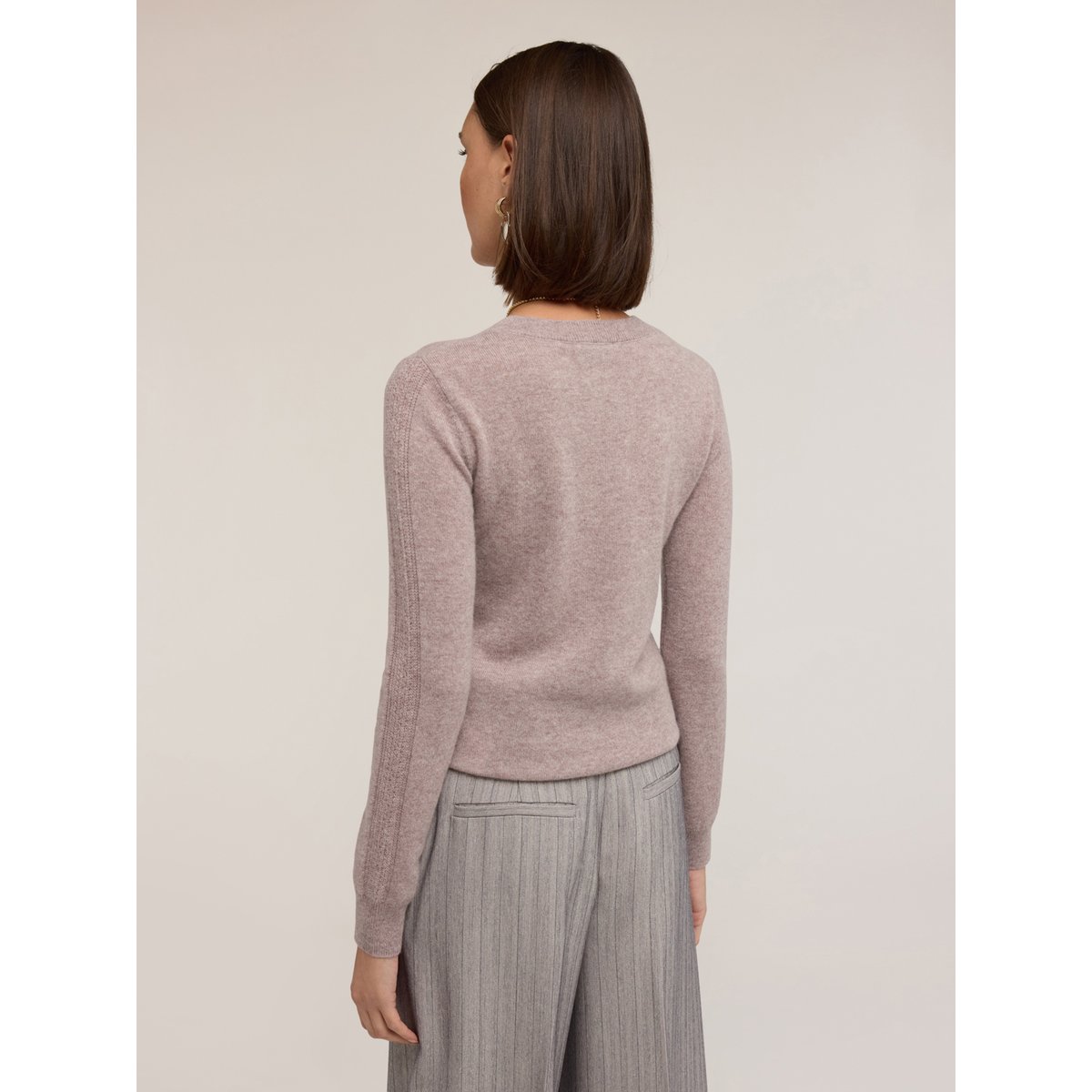Pull en cachemire avec manches côtelées beige, MOTIVI