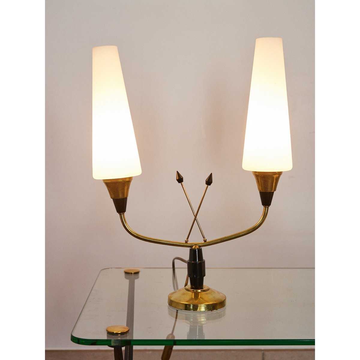 Paire de lampe à poser en laiton Suzanne N°569 - Bon état blanc, DEBONGOUT