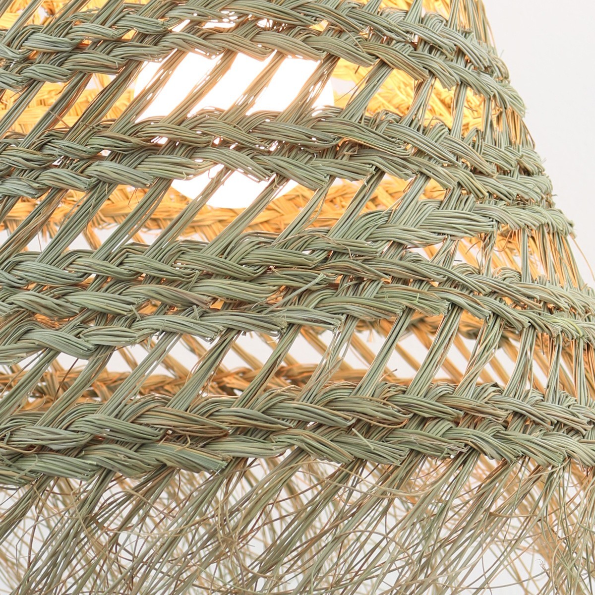 Suspension extérieur en fibres végétales tressées, HALFA beige, GERARD LAMY