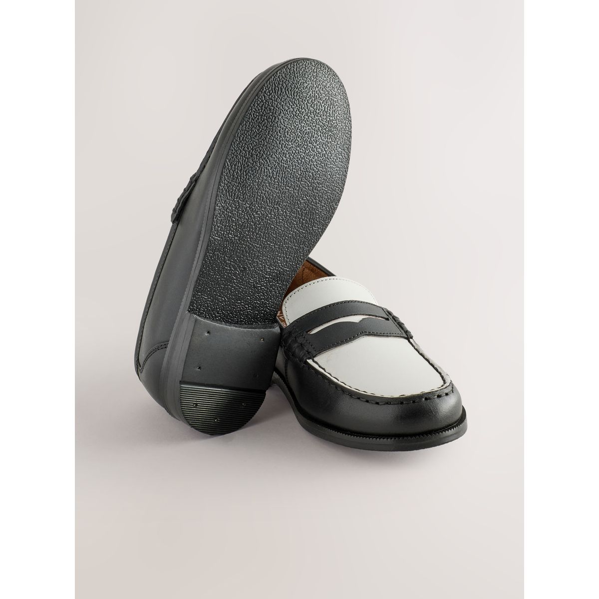 Mocassins habillés en cuir noir/blanc, NEXT