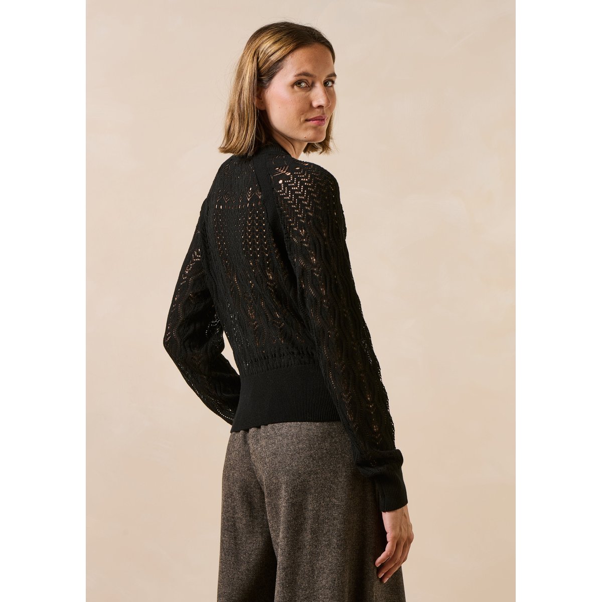 Pull en maille ajourée manches longues col montant noir, LA FEE MARABOUTEE