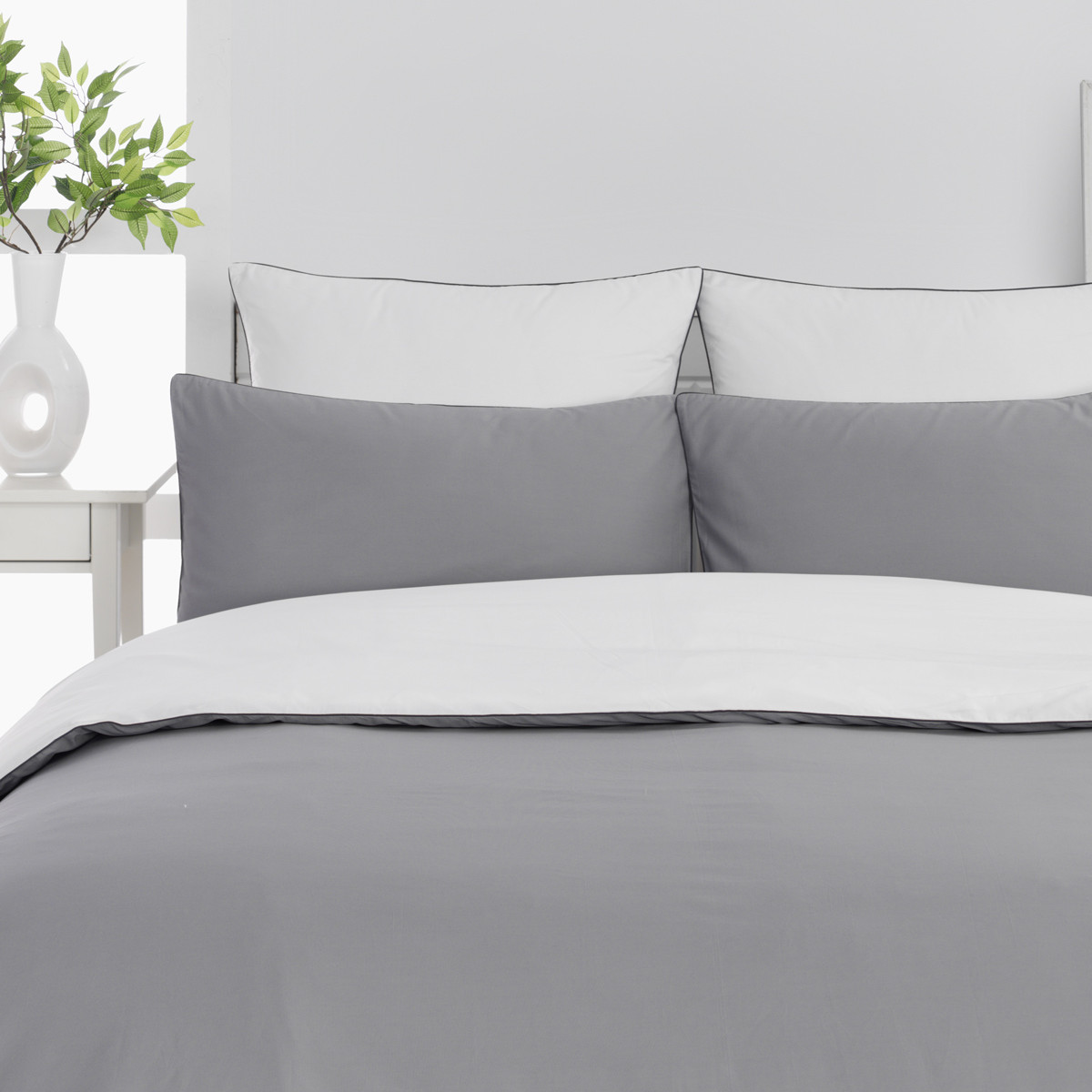 Housse de couette bicolore en percale coton DOZMARY gris perle/blanc, SENSEI MAISON