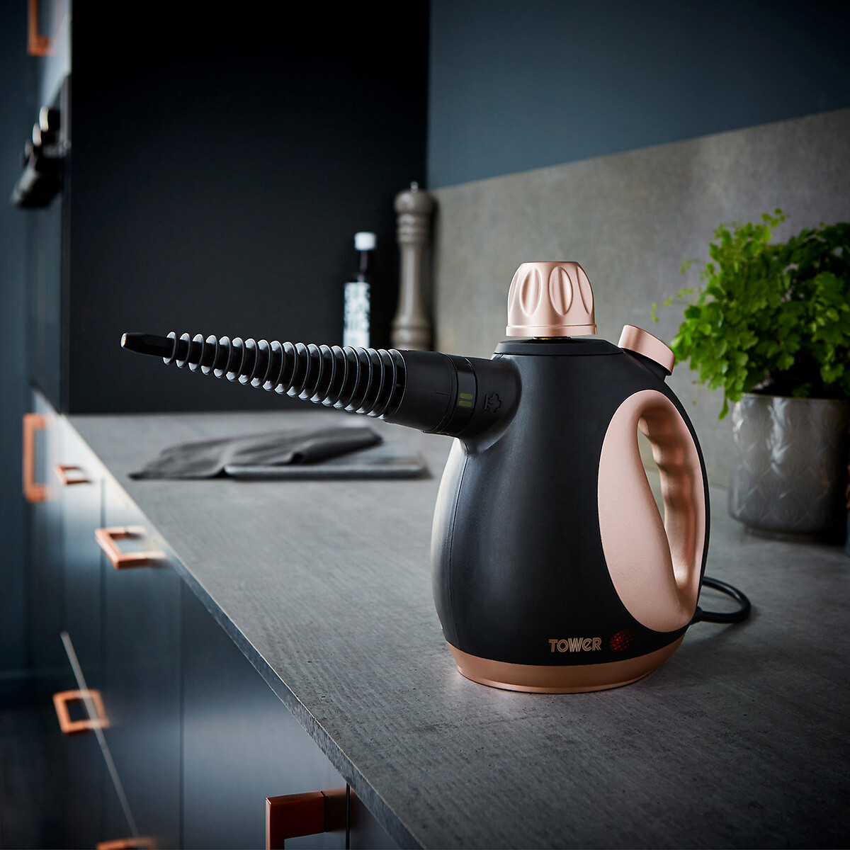 THS10 Handheld Steam Cleaner - T134000 black/copper-coloured, TOWER