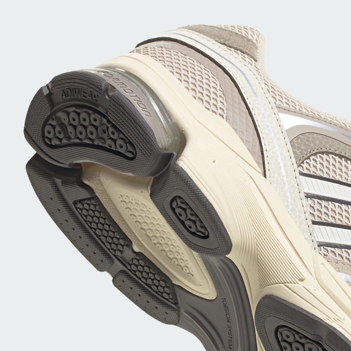 Baskets SPIRITAIN 2000 crystal linen / orbit grey / matte silver, ADIDAS SPORTSWEAR