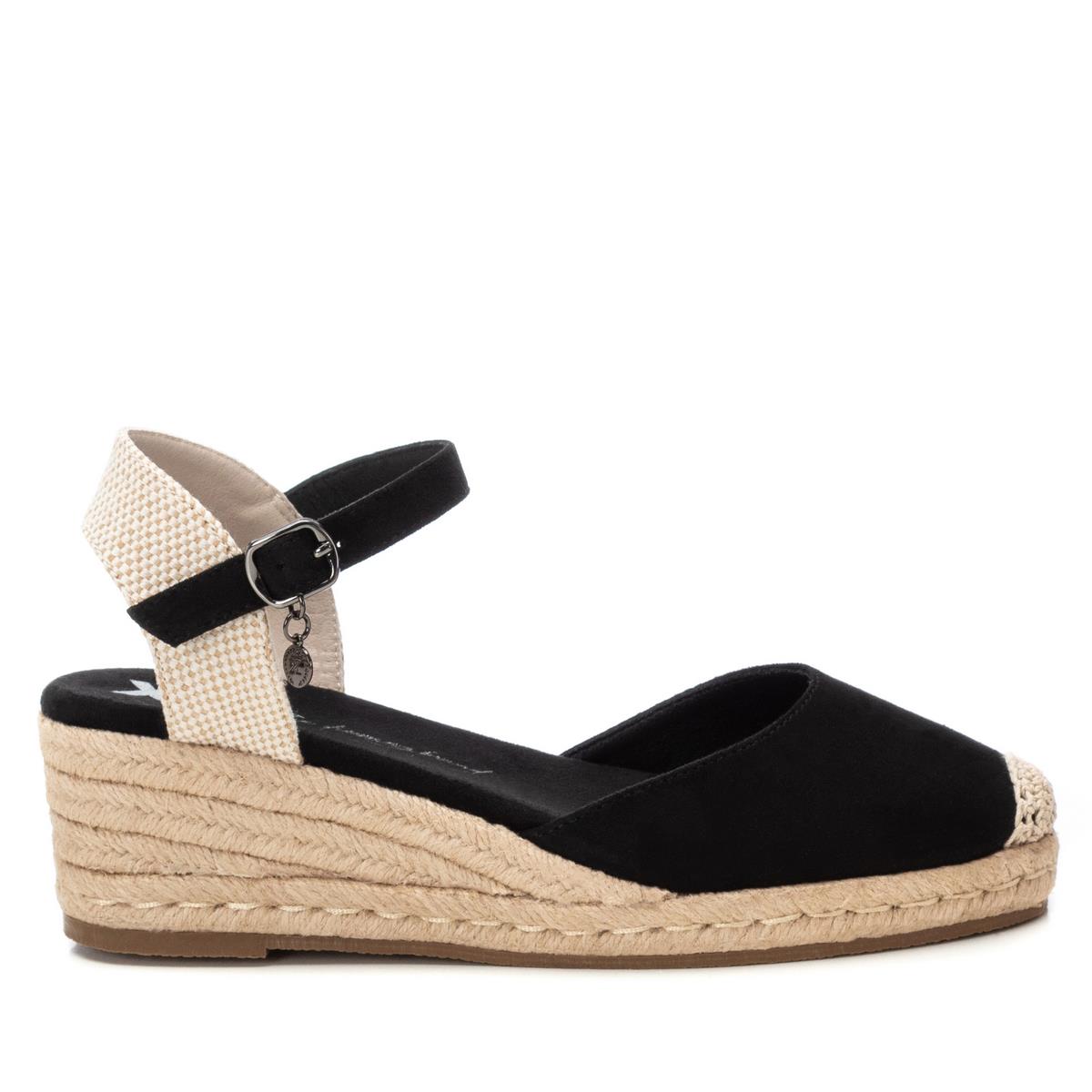 Chaussure Coin Boucle noir, XTI