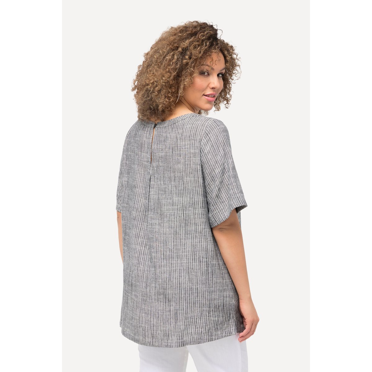Blouse à rayures en lin mélangé. Encolure gris asphalte, ULLA POPKEN