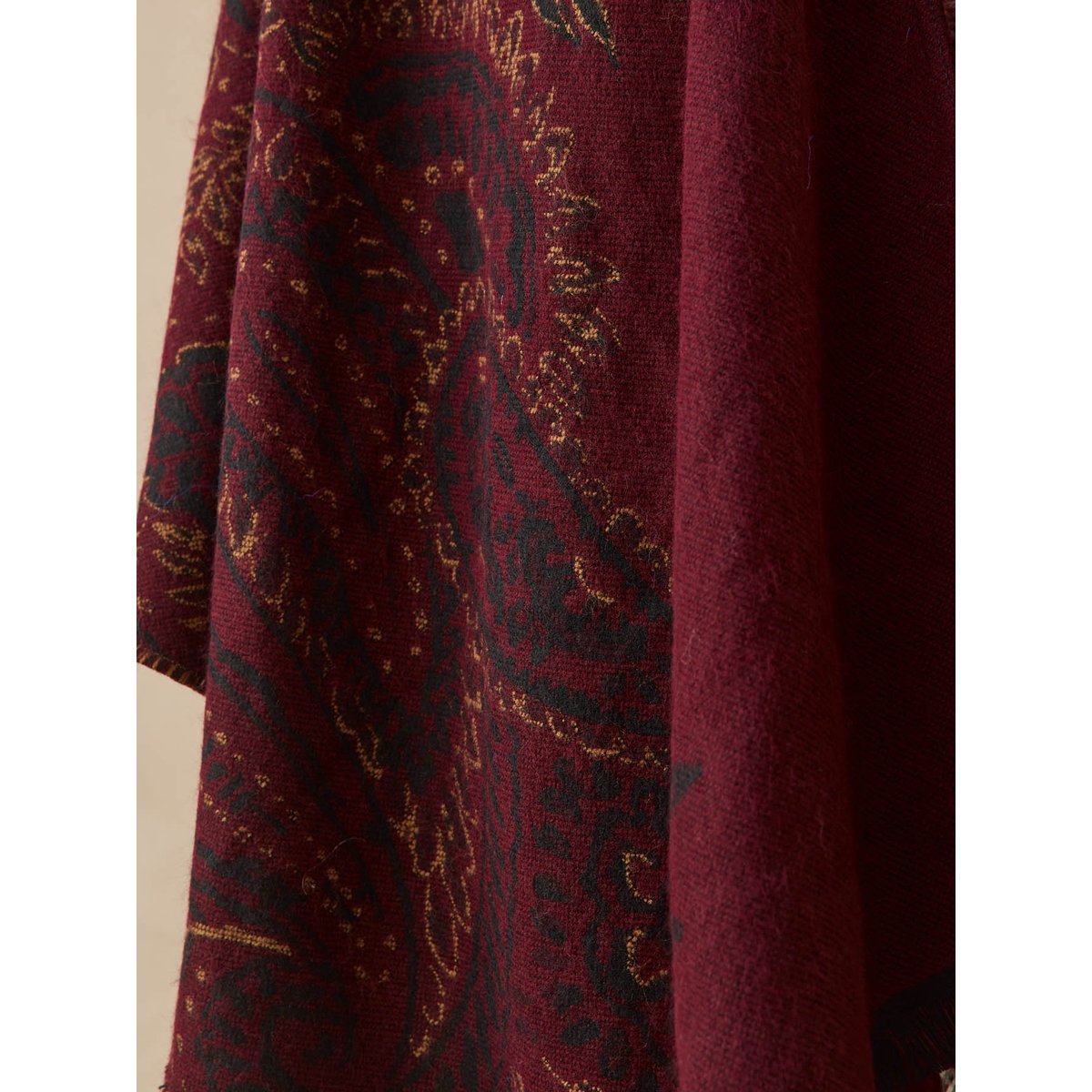 Poncho jacquard à franges bordeaux, DAXON