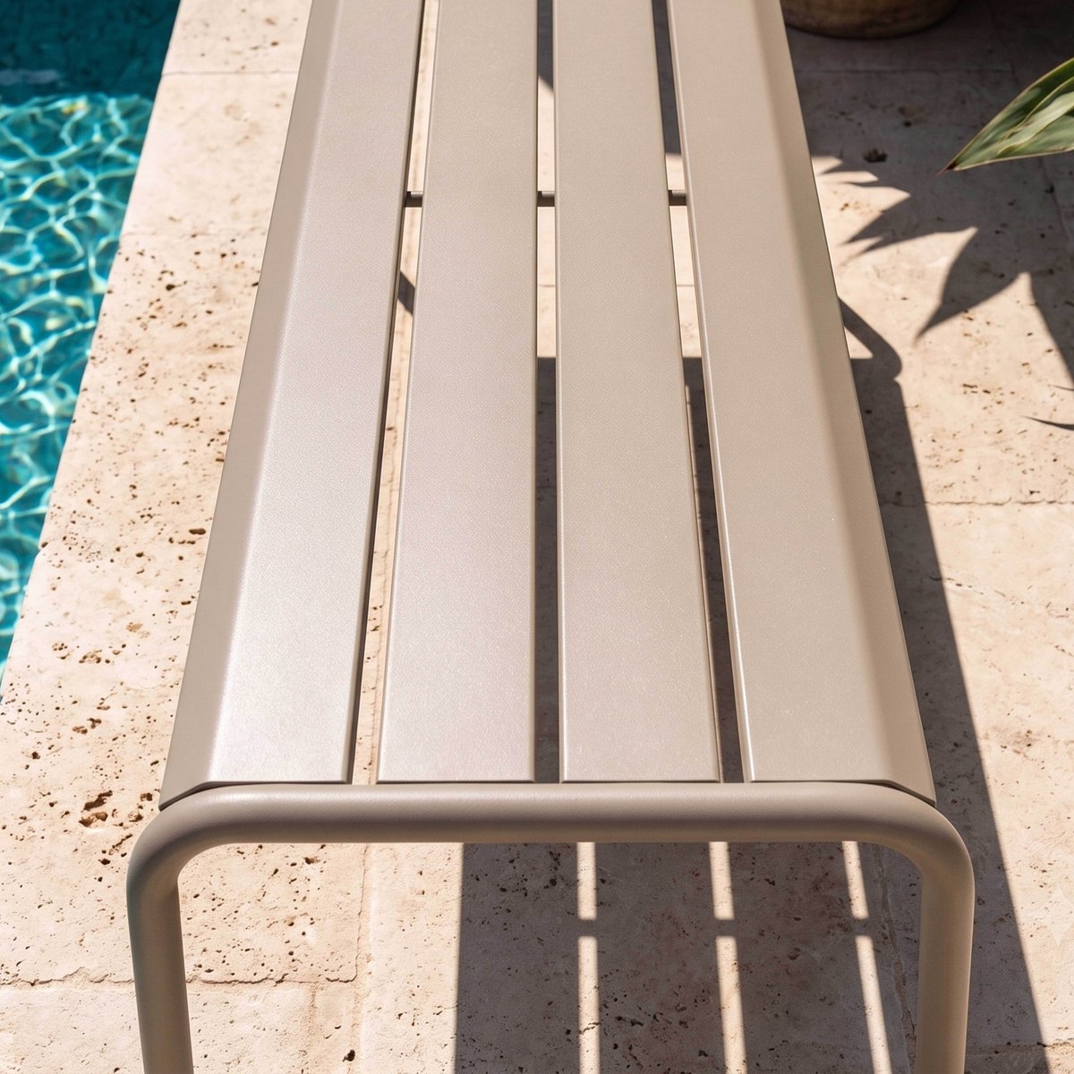 Banquette de jardin en acier thermolaqué, PALAVAS taupe, OVIALA