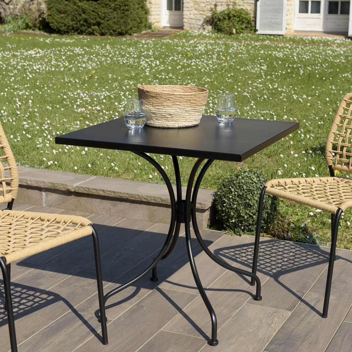Petite table de jardin carrée 70x70 cm métal noir GIJON noir, PIER IMPORT
