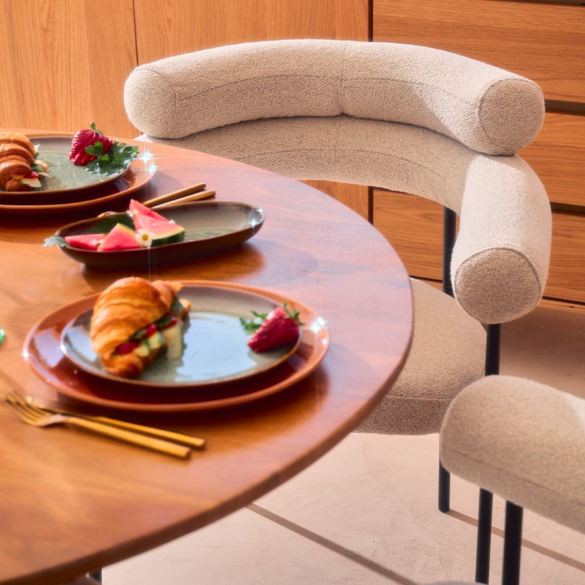 Lot de 2 fauteuils de table en tissu bouclette et métal- NORI écru, DRAWER