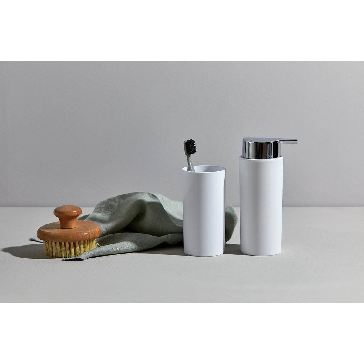 Ensemble accessoires de salle de bain CALVO blanc, WENKO