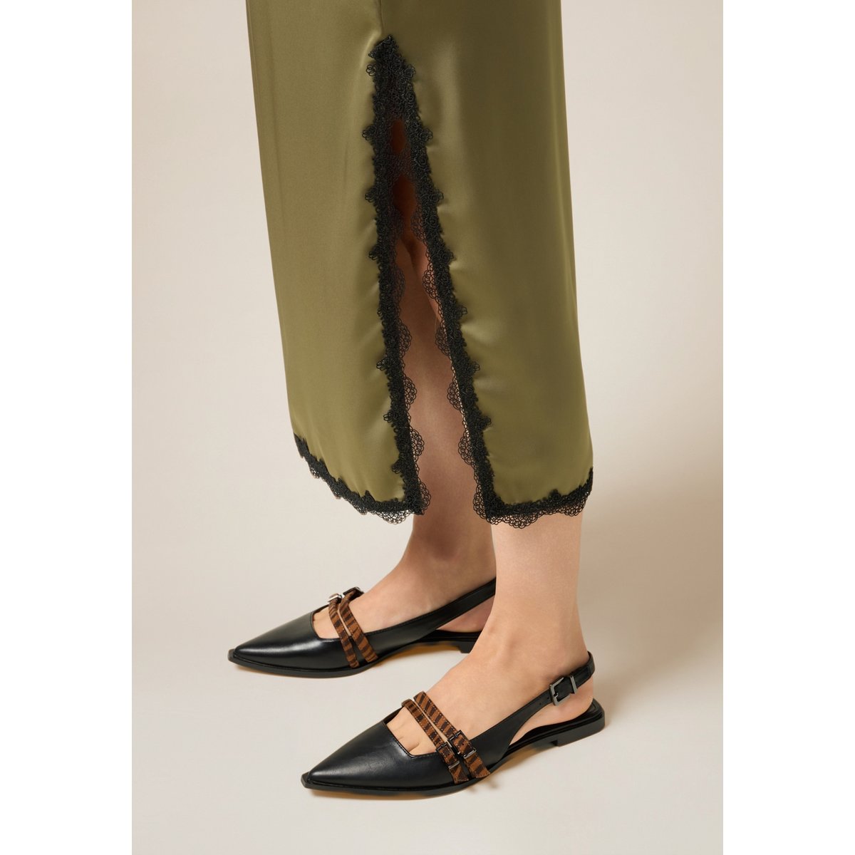 Jupe crayon mi-longue en dentelle vert, OLTRE