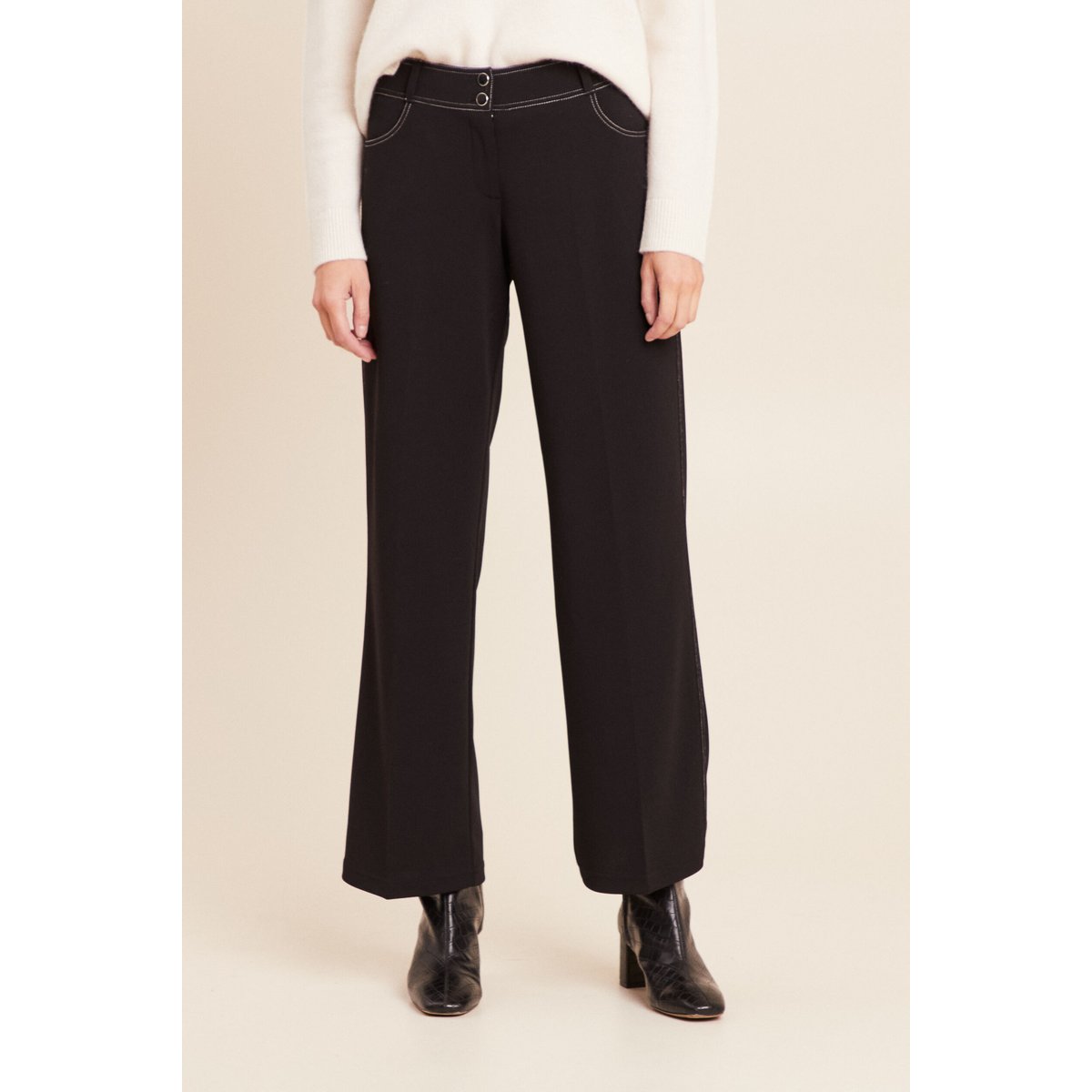 Pantalon noir, BREAL