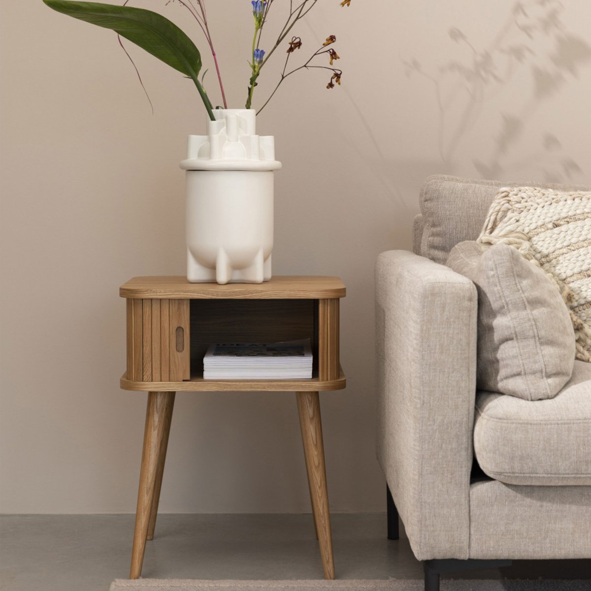 Table d'appoint design en bois - Barbier bois clair, ZUIVER