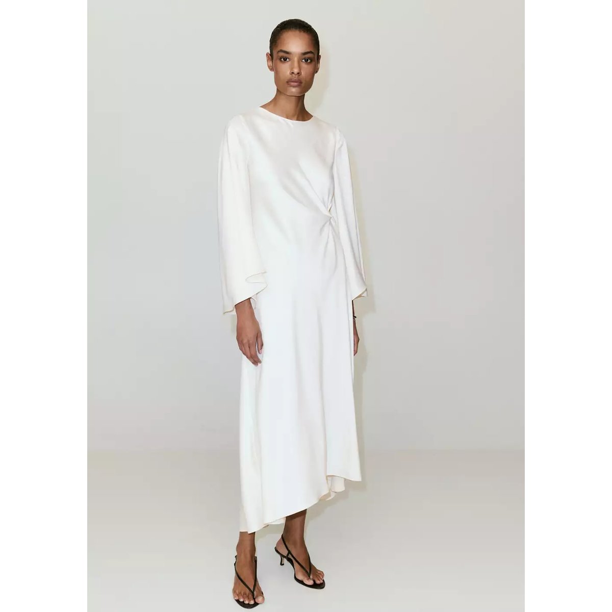 Robe satinée froncée écru, MANGO