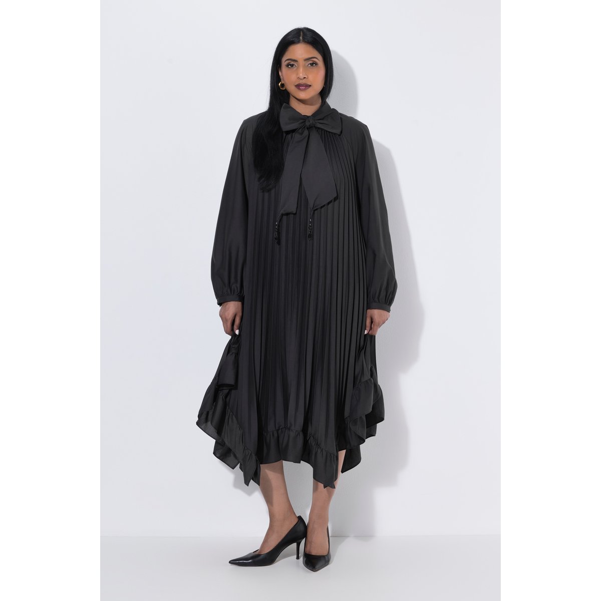 Robe plissée longueur midi, coupe évasée noir, ULLA POPKEN