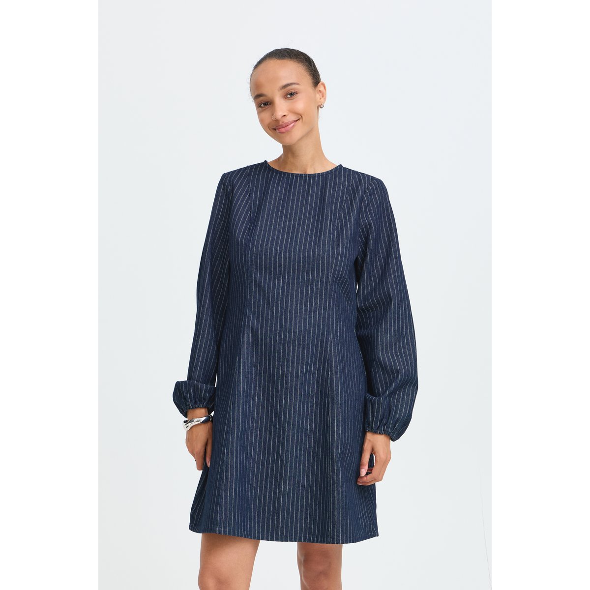 Robe en jean bleu denim stripe, B.YOUNG