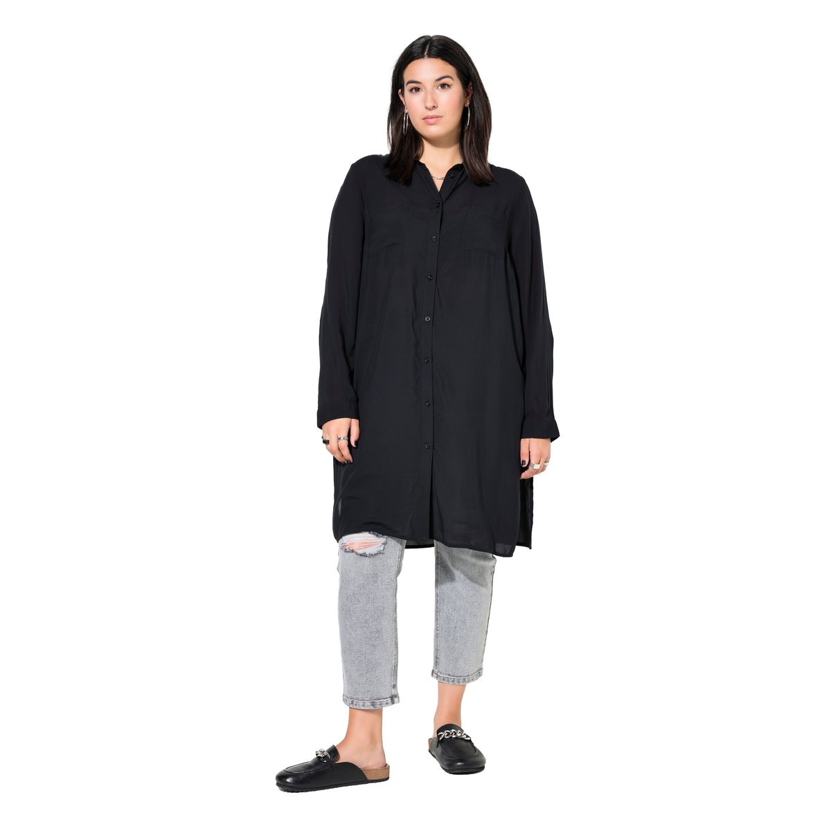 Chemise longue coupe Boxy en modal. Col noir, STUDIO UNTOLD