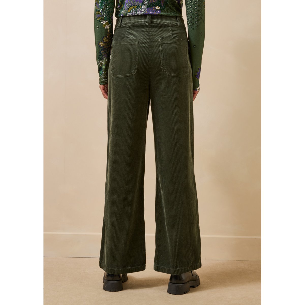 Pantalon large en velours côtelé kaki, LA FEE MARABOUTEE