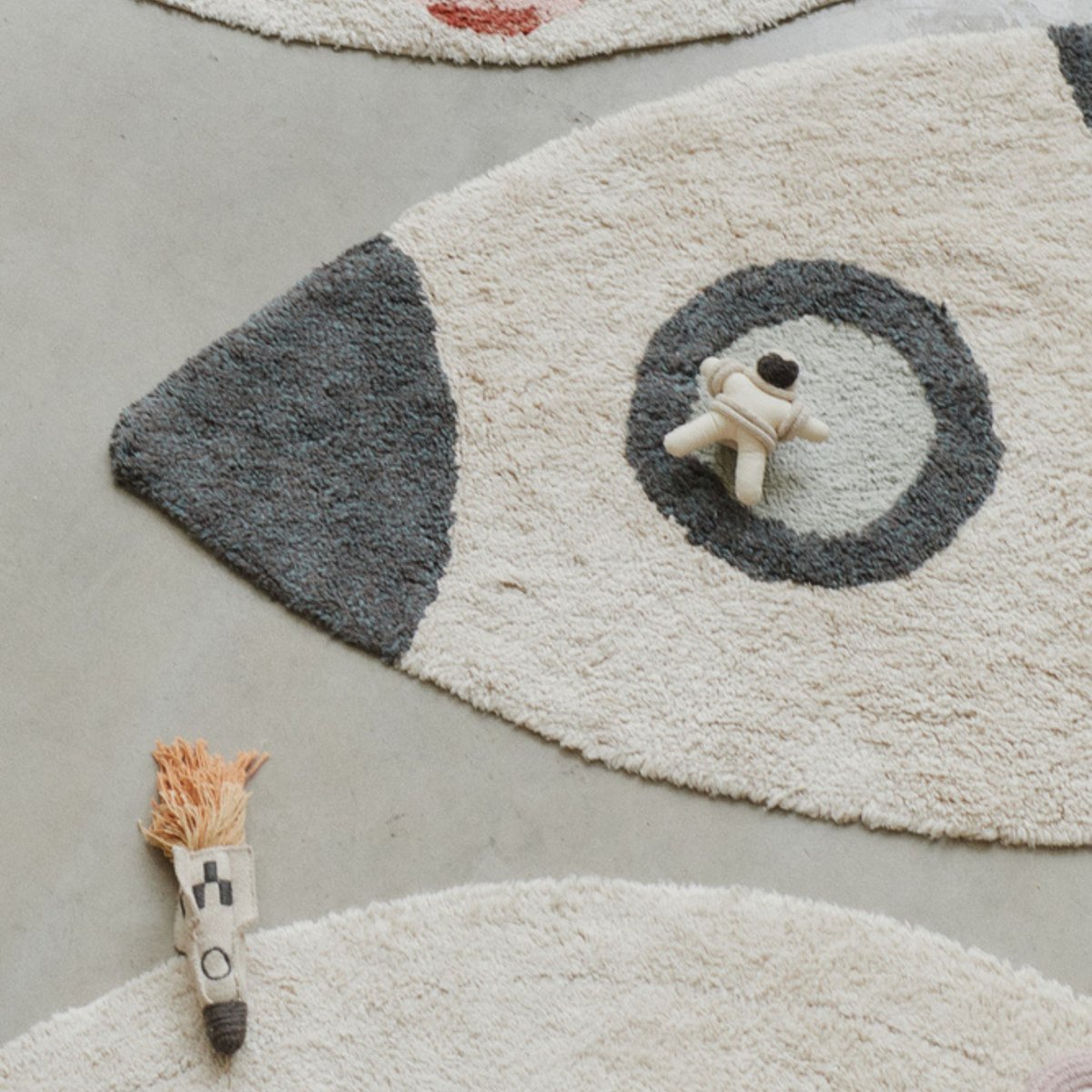 Tapis Lavable Fusée naturel, gris foncé, vert trazo, sauge bleue, miel clair, terre cuite neuve, rouge, LORENA CANALS