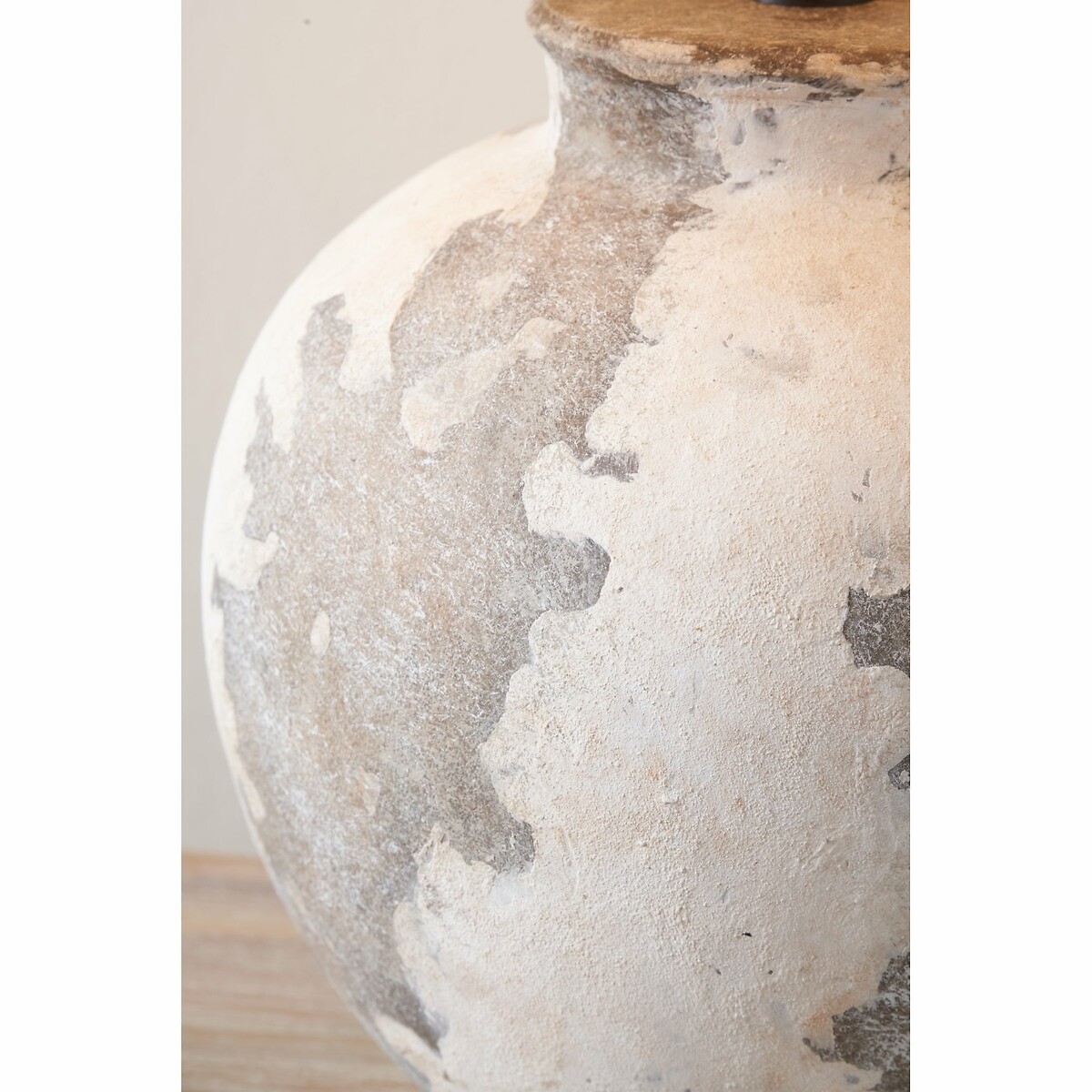Lulu Antique Finish Stoneware Table Lamp Base brown , ÉDITÉ