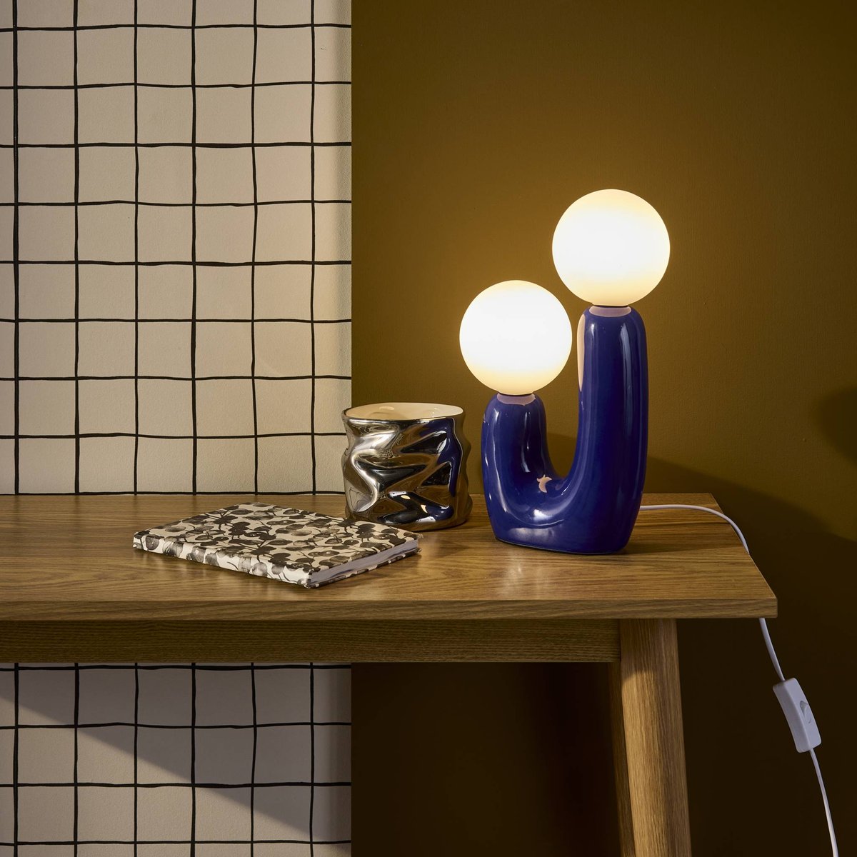 Lampe de table organique céramique et verre H 31cm DEVA bleu, SWEEEK