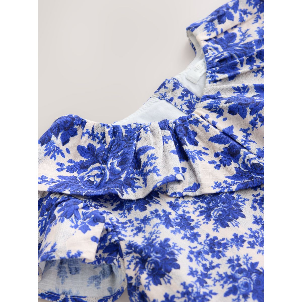 Robe à col volanté bleu motif fleurs, NEXT