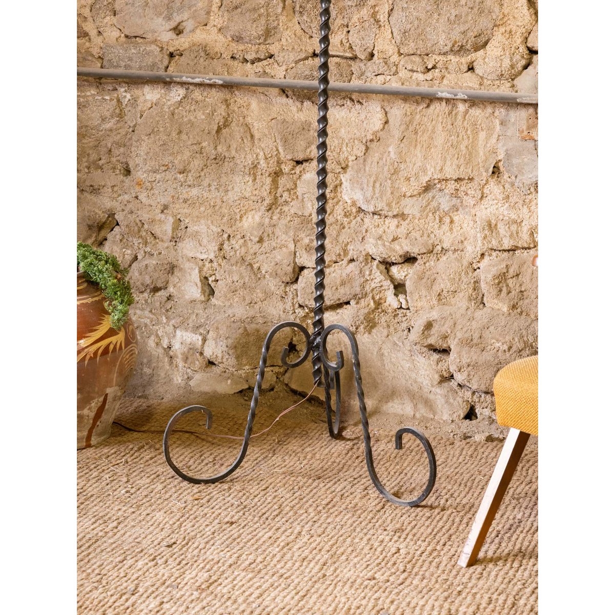 Lampadaire en fer et laine Julien N°406 - Bon état noir, DEBONGOUT