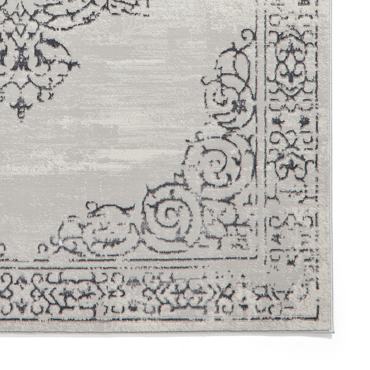 Metallic Traditional Faded Rug silver-coloured, SO'HOME