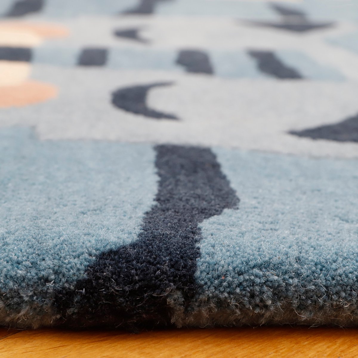 Tapis enfant en laine tigre BLUE TIGGER bleu, NATTIOT