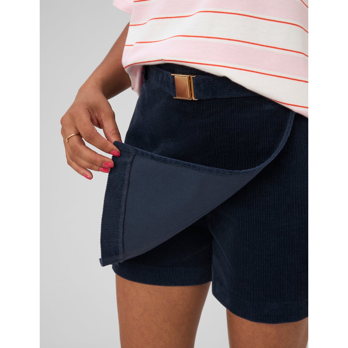 Jupe short en velours bleu foncé, BZB