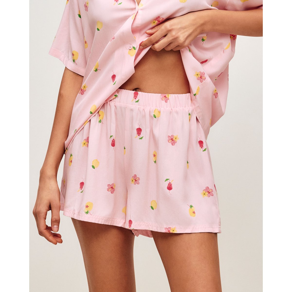 Ensemble chemise et short à motifs cocktails, fleurs et citrons FLORENIZ rose, UNDIZ