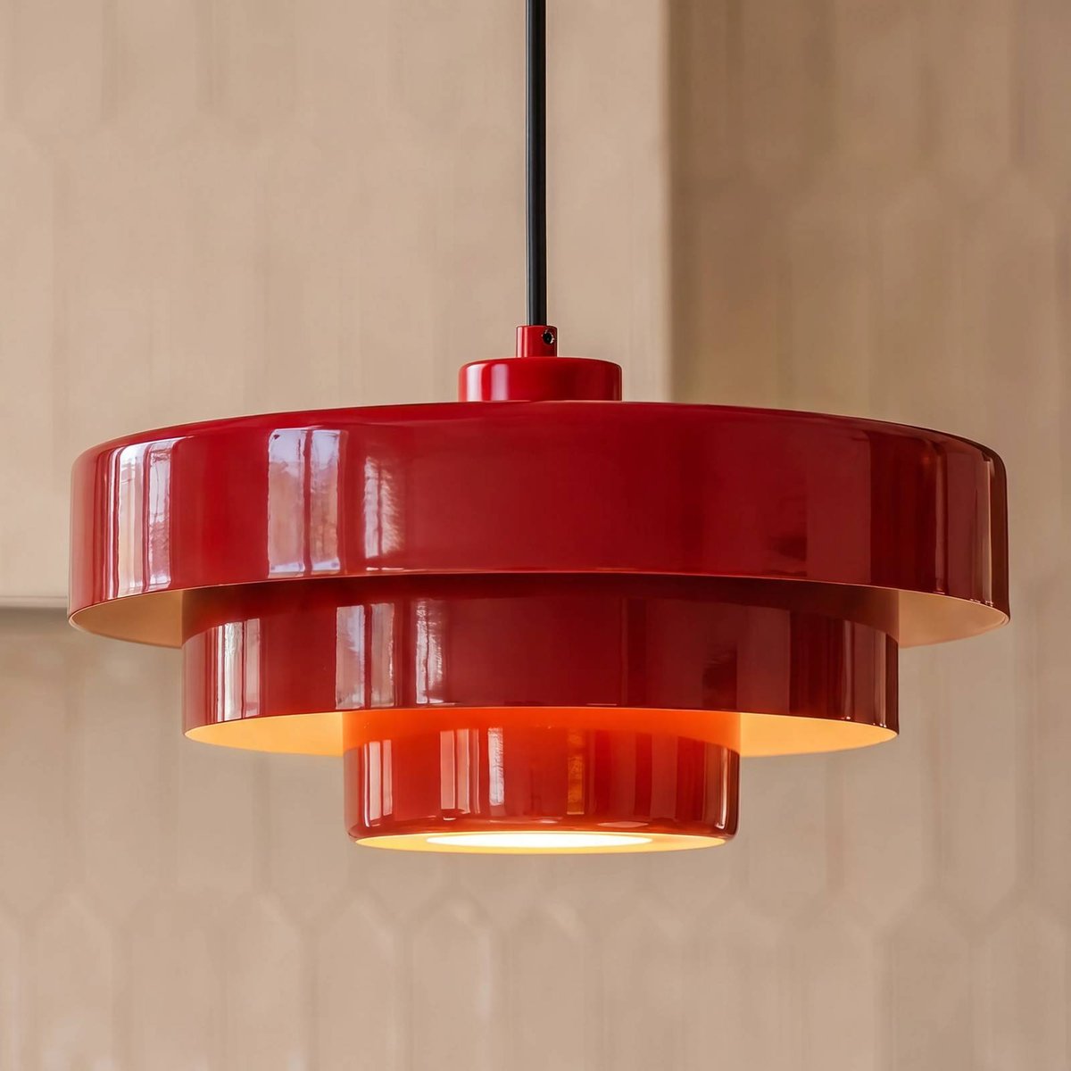 Suspension en métal vintage, Tivra rouge, LINDBY