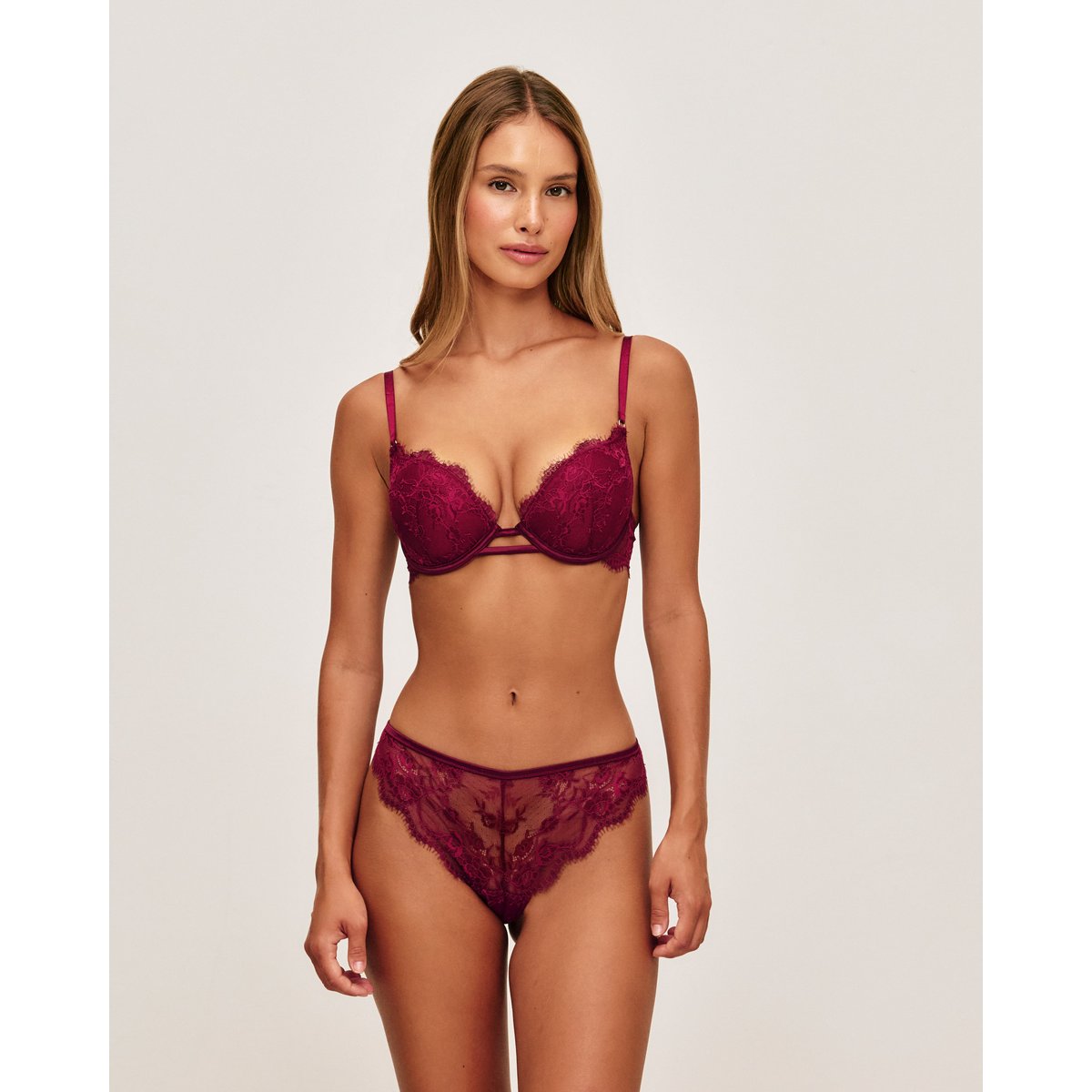 Soutien-gorge ultra push-up en dentelle SOHOIZ bordeaux, UNDIZ