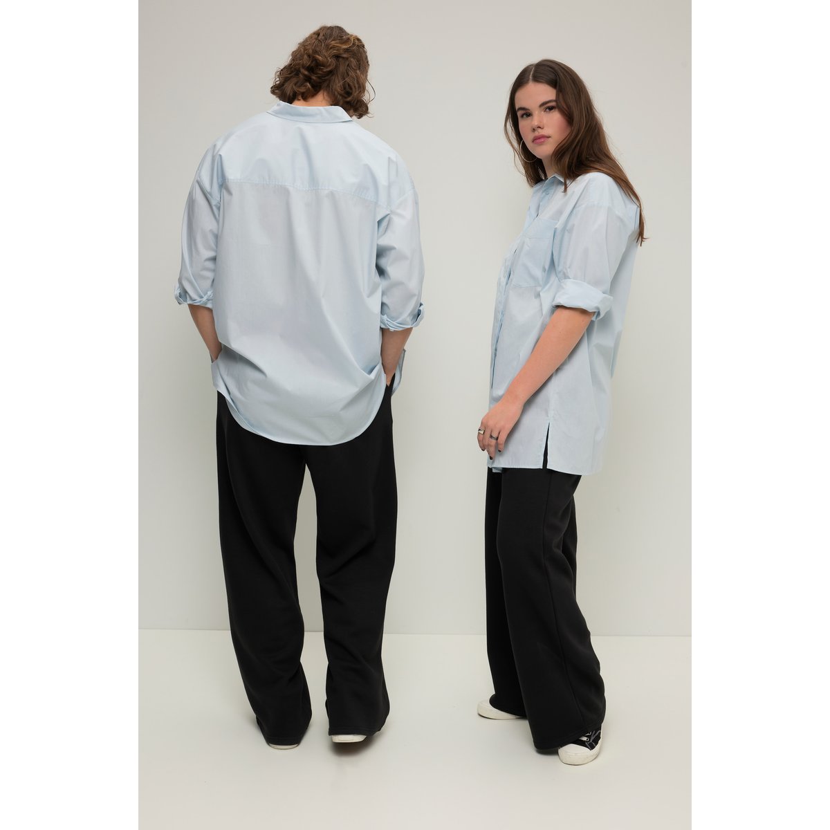 Chemisier oversized unisexe bleu clair, STUDIO UNTOLD