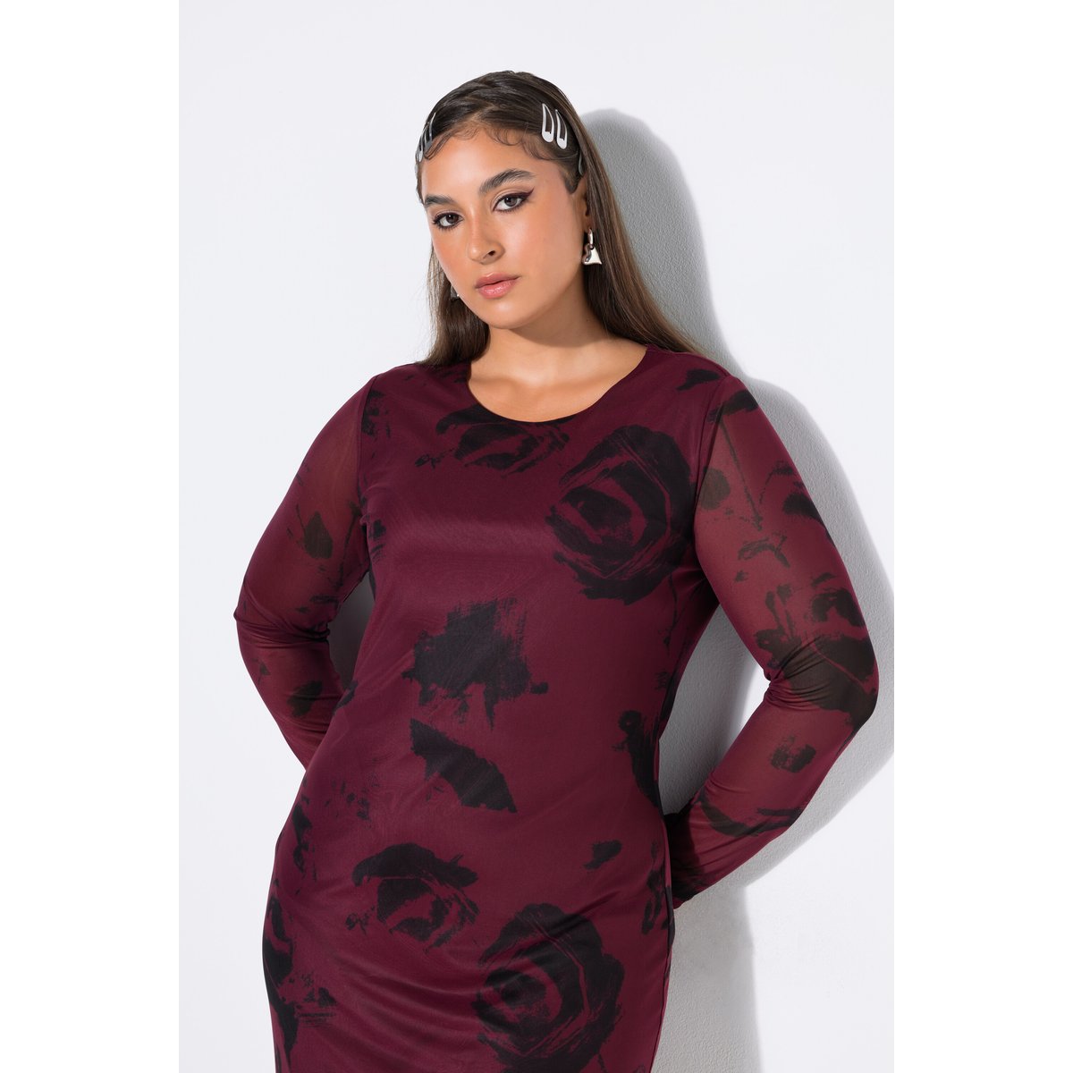 Robe maxi en mesh à motif bordeaux rouge, STUDIO UNTOLD