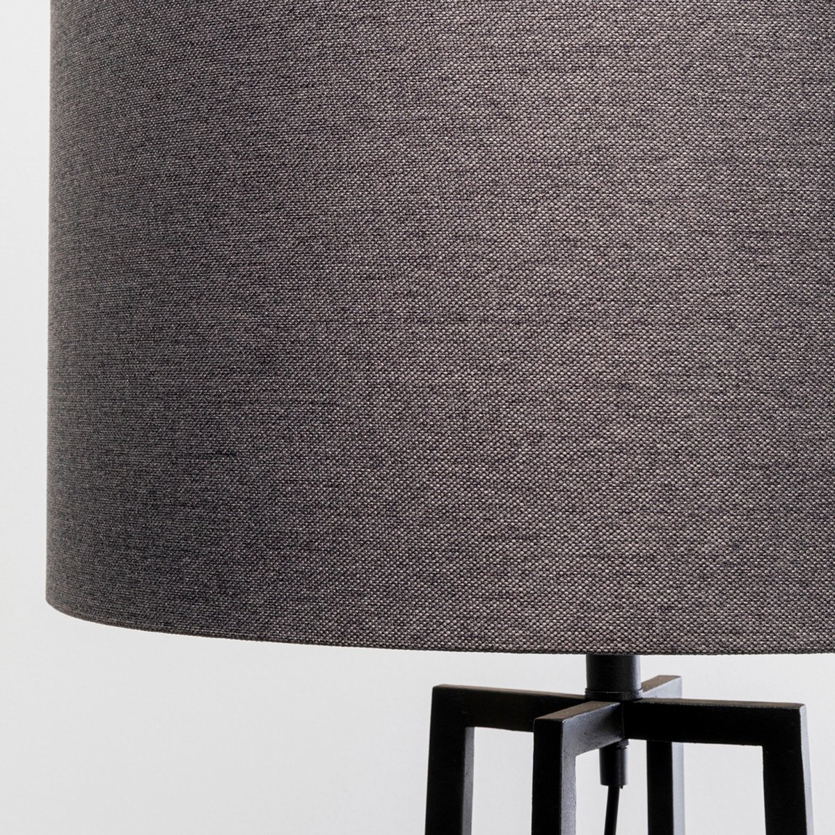 Lampadaire en acier, soie et lin, TIMON noir, KARE DESIGN