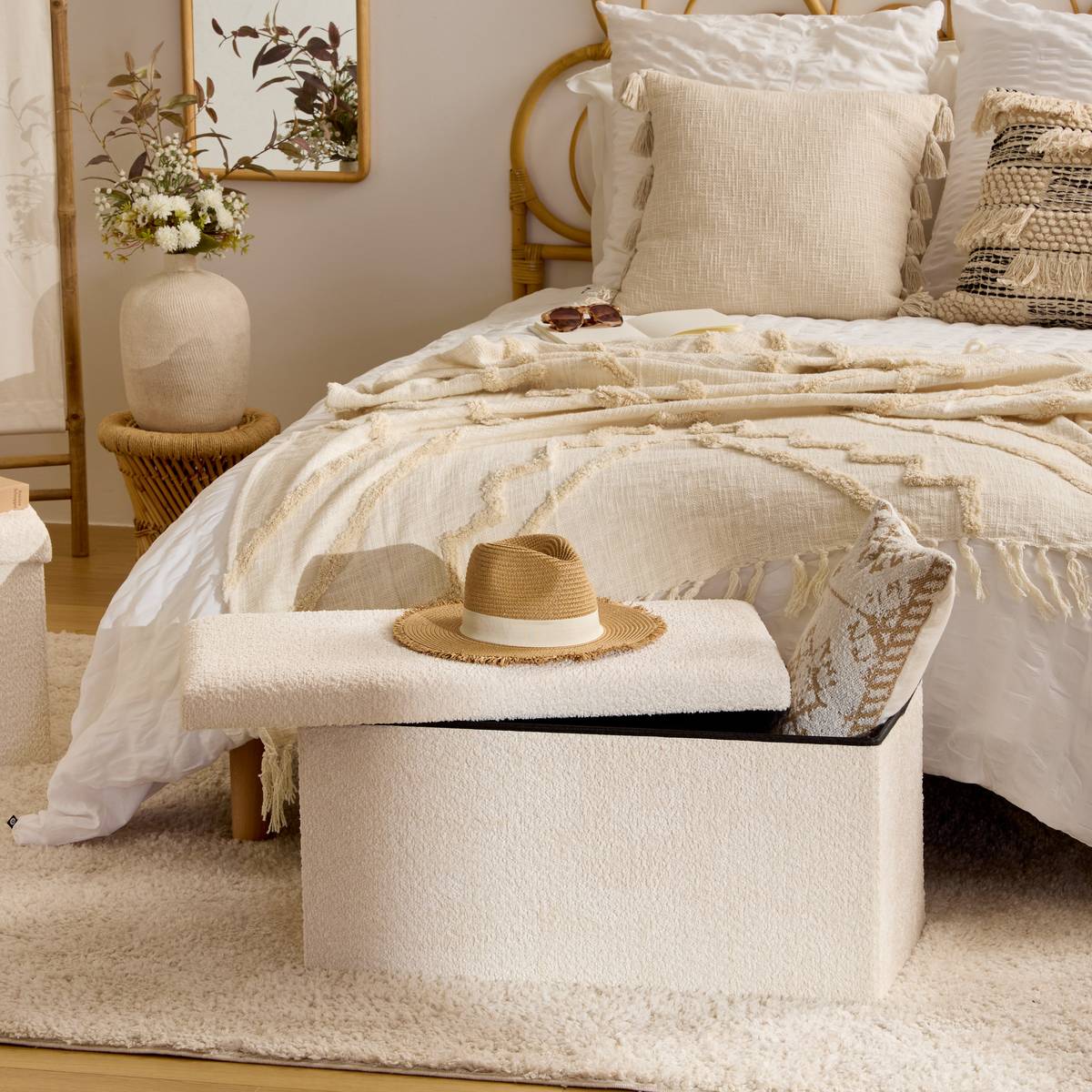 Pouf pliant coffre de rangement rectangulaire en bouclette SOANA ivoire, ATMOSPHERA