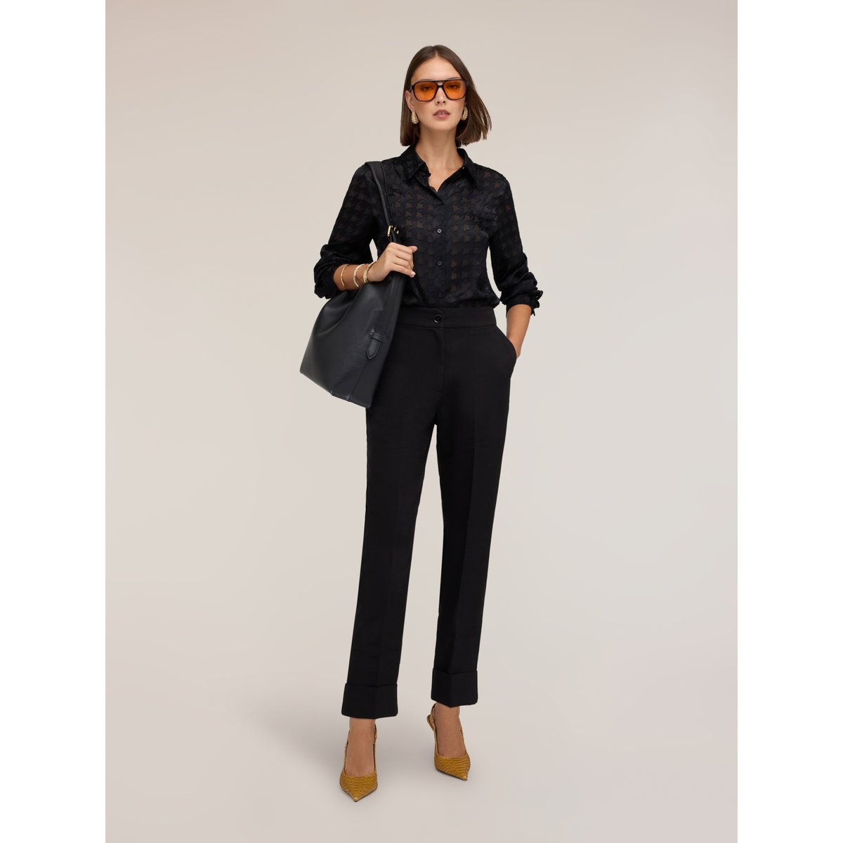 Pantalon à revers noir, MOTIVI