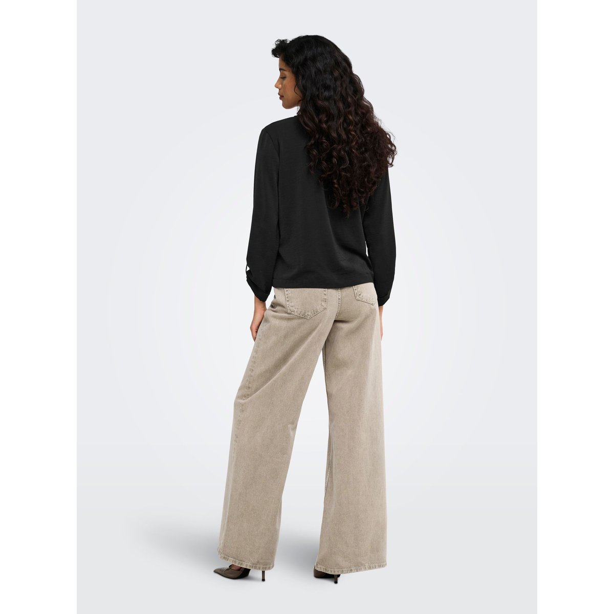 Top black 1, JDY