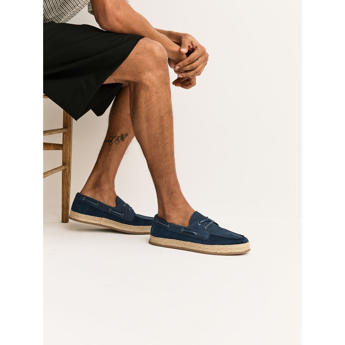 Chaussures bateau en daim et semelle jute bleu, NEXT